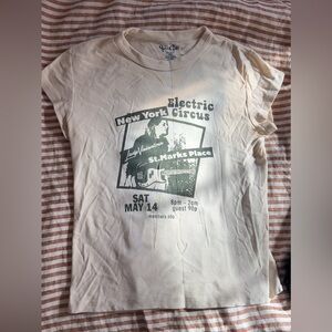Brandy Melville t-shirt